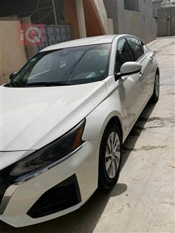 نيسان ألتيما